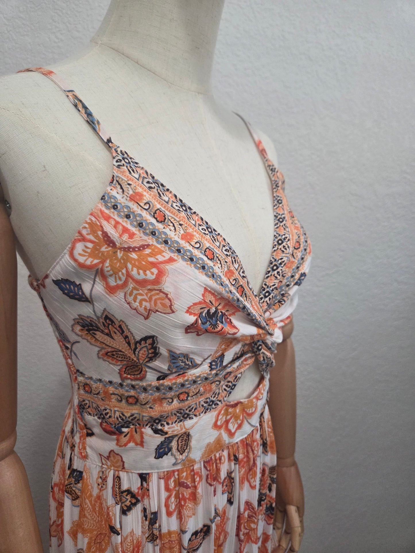 Boho Floral Twist Maxi Dress