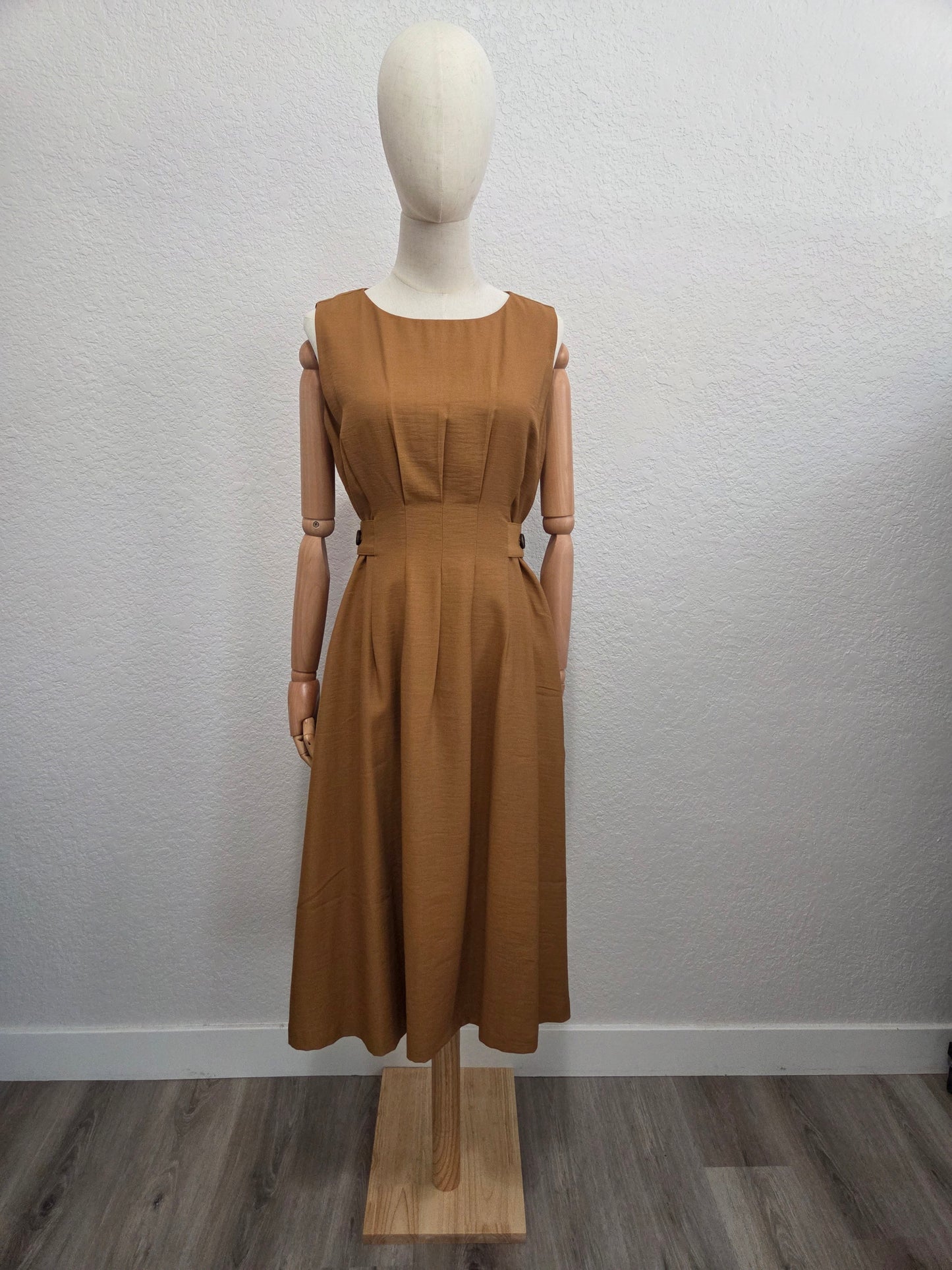 DRESS 001 — Golden Camel